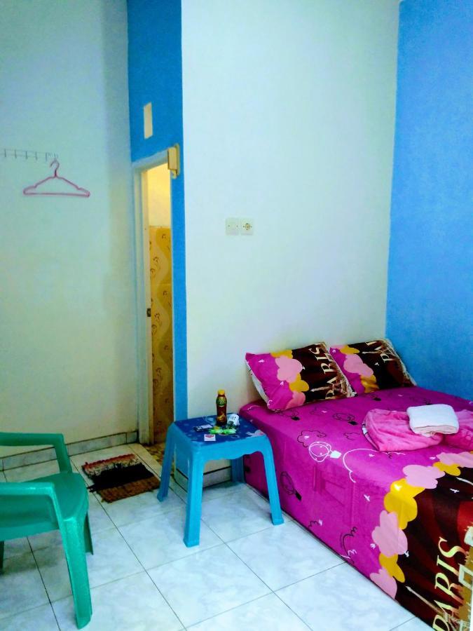 Pinky Guest House Syariah Kota Batu באטו מראה חיצוני תמונה